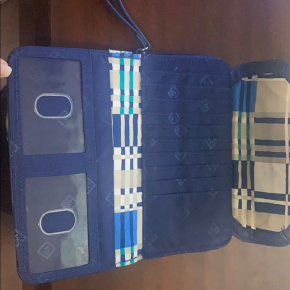 Vera Bradley Santiago Wristlet - Picture 1 of 4